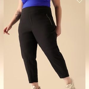 NWT Athleta Trekkie North Jogger, US 14P, 12P